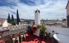 Cosy House, Sunny Terrace, Amazing Views & Outdoor Bathtub!